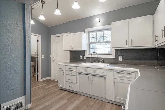 Building Photo - Now Leasing Spacious 4-Bedroom Home in University Park!