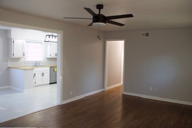 Building Photo - 2034 Hycrest Dr