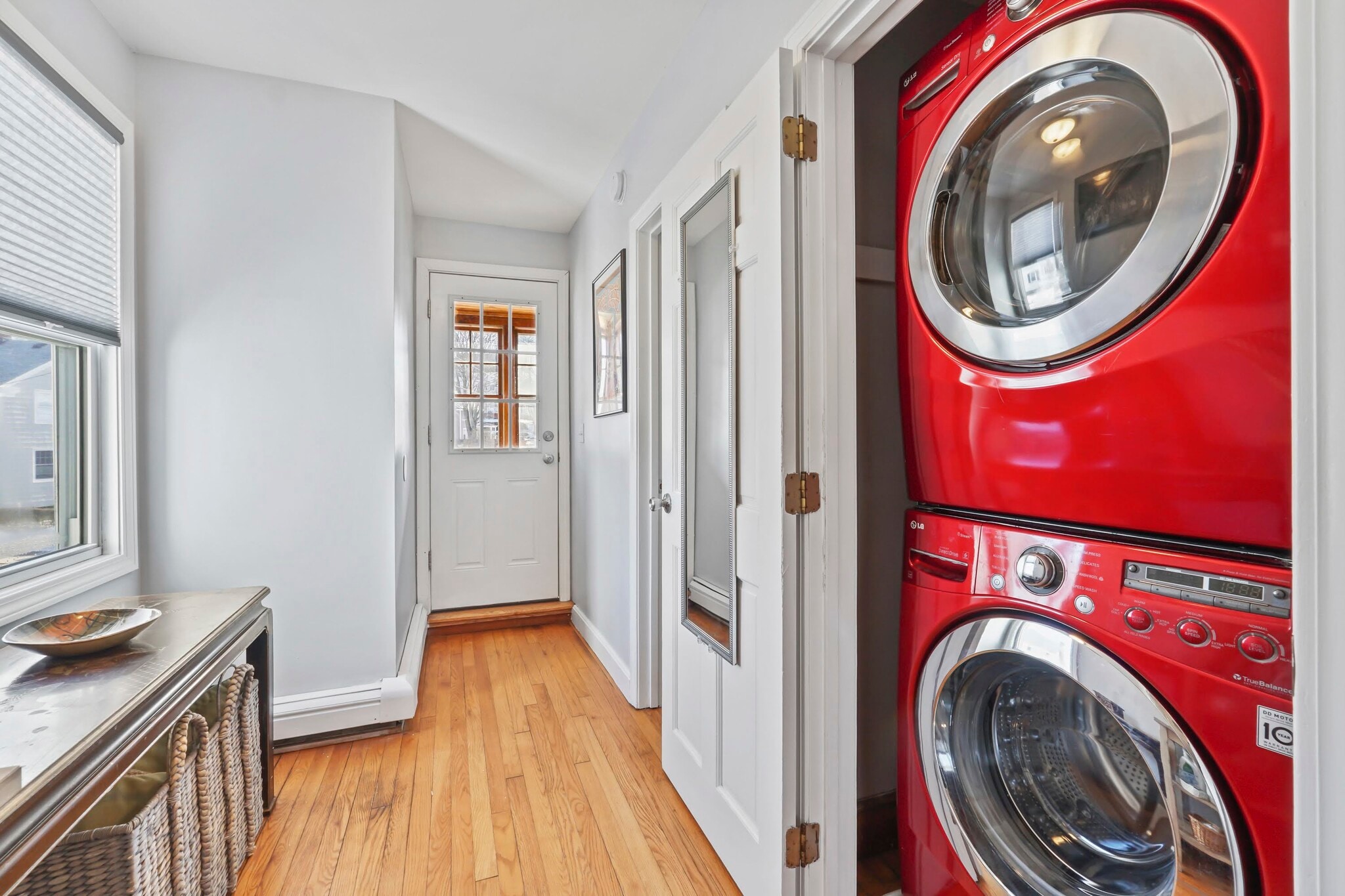 Building Photo - 372 Broadway