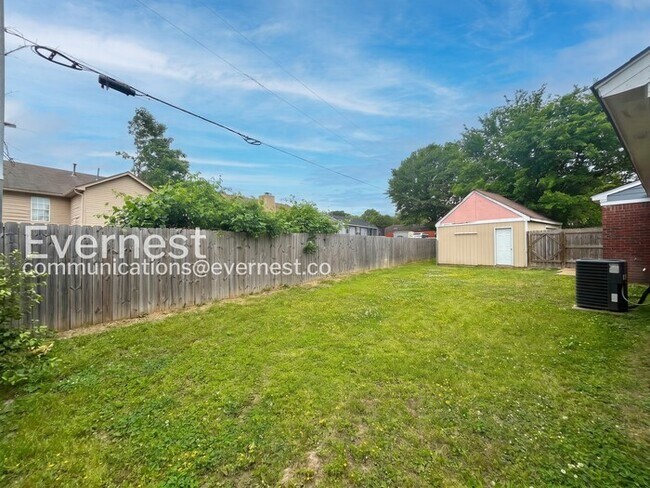 Building Photo - 6571 Ashland Dr