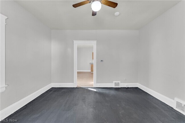 Building Photo - 13105 Carrington Ave