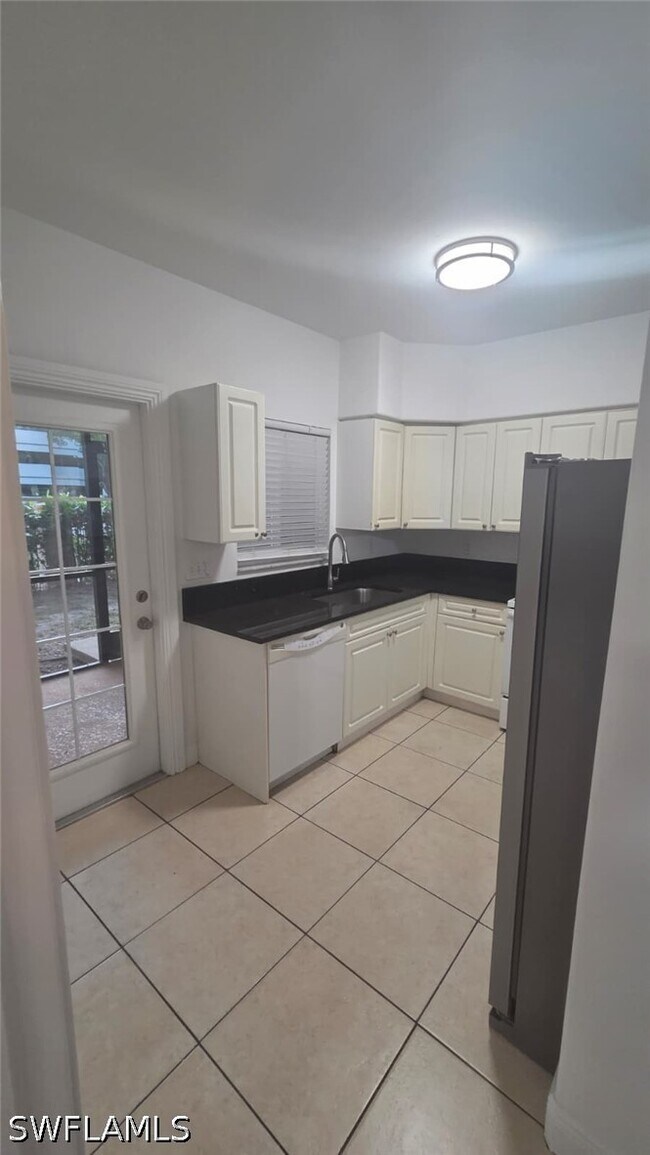 Building Photo - 4172 Castilla Circle