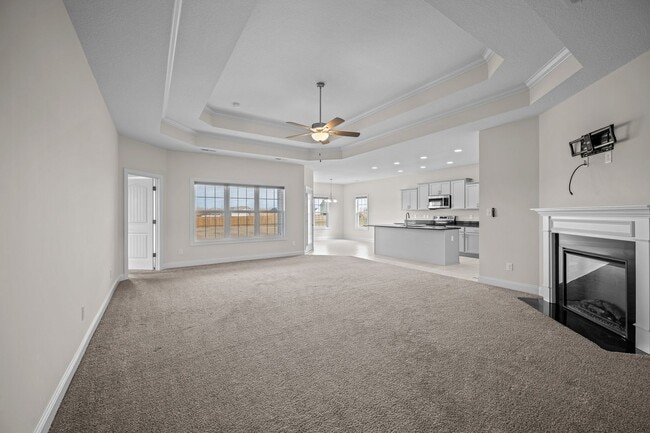 Building Photo - 505 E Black Water Ln