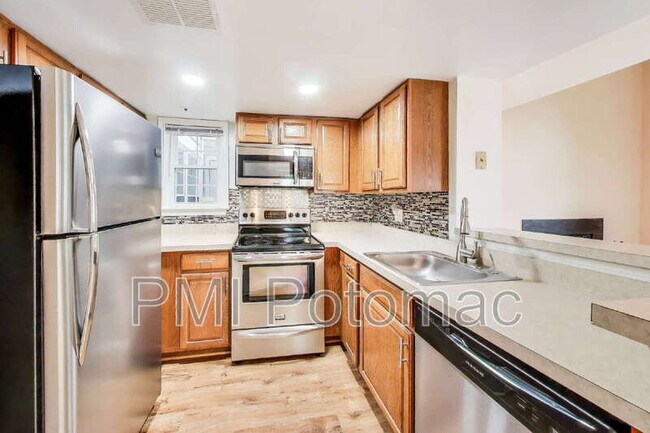 Building Photo - 14038 Vista Dr