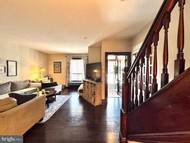 Building Photo - 425 Juniper St