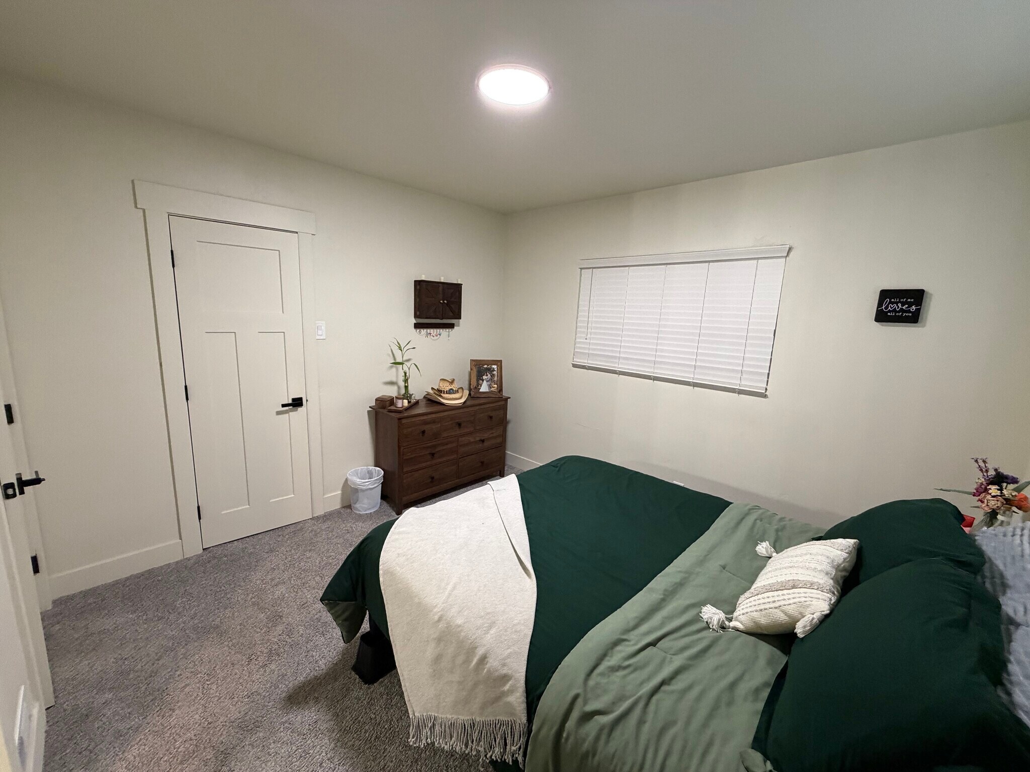 Building Photo - 201 S 400 E