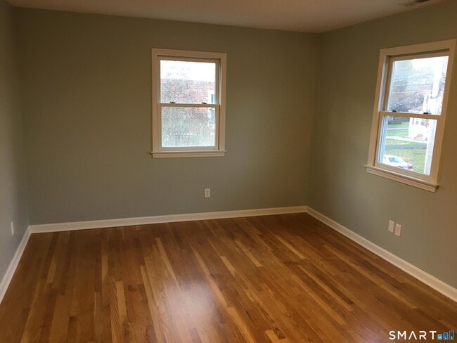 Building Photo - 211 Hunyadi Ave