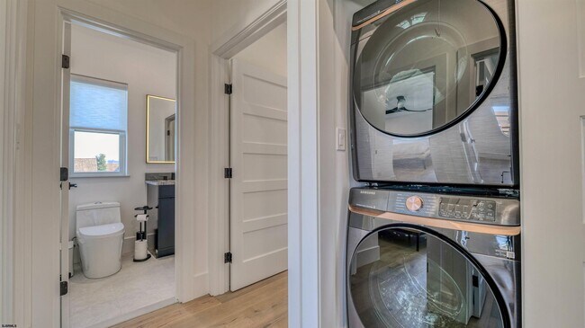 Building Photo - 107 N New Haven Ave