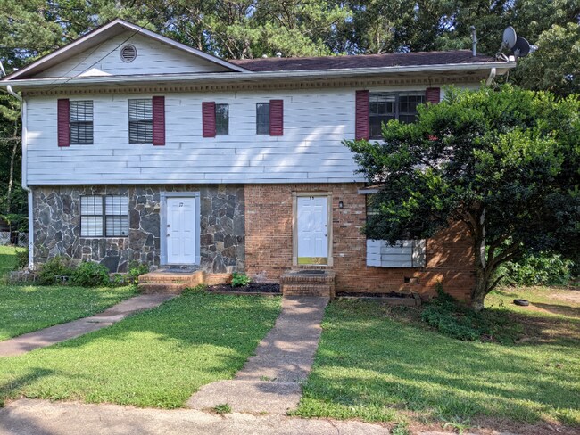 Building Photo - 75 Ezzard St