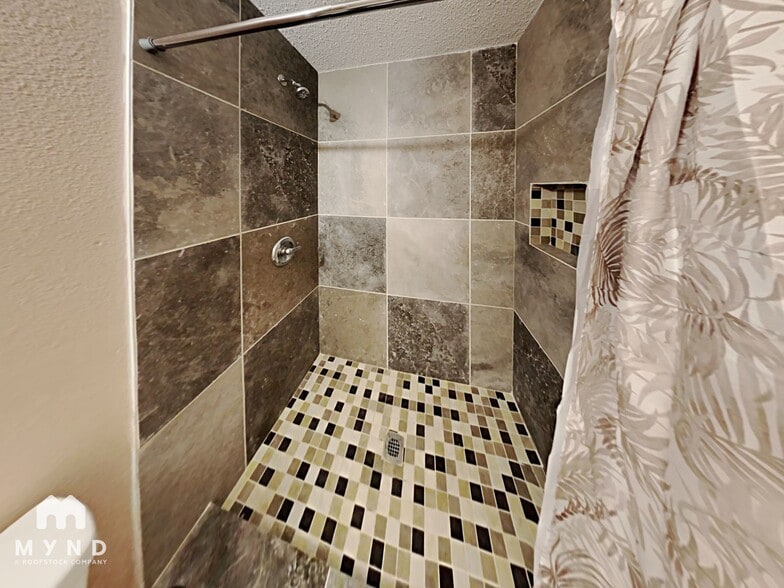 Building Photo - 7009 Blossom Creek