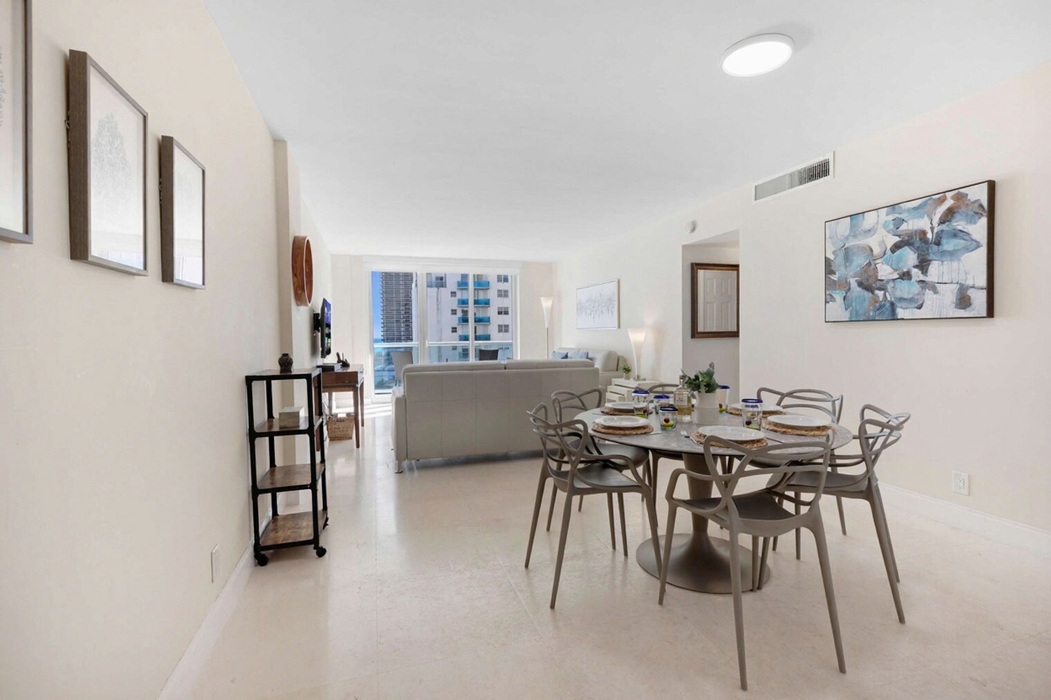 Building Photo - 3901 S Ocean Dr