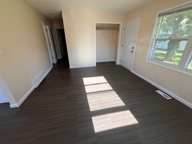 Living Room - 1322 N Rutledge St