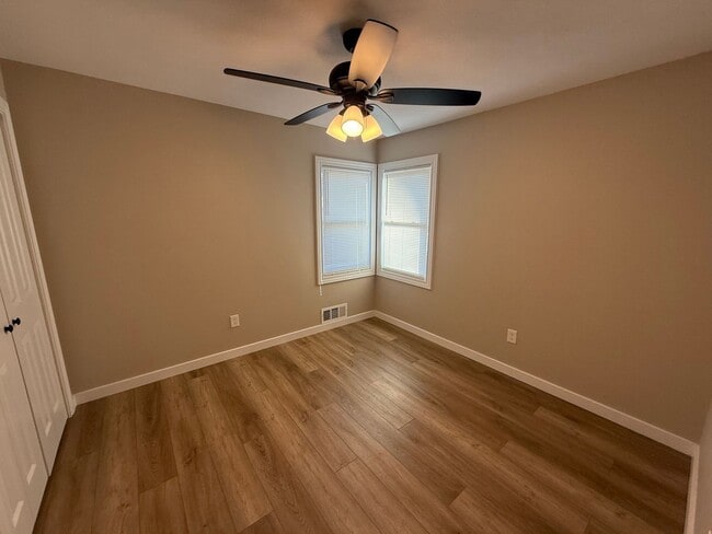 Building Photo - 2303 Circle