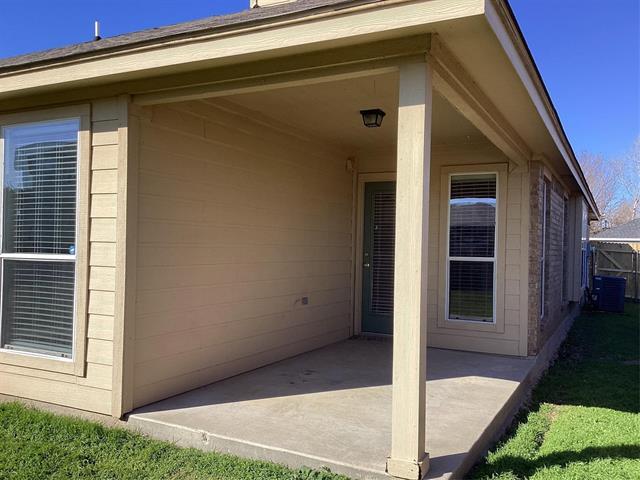 Building Photo - 825 Coppin Dr