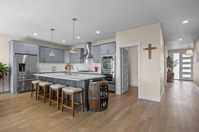 Building Photo - 4165 Corvina St