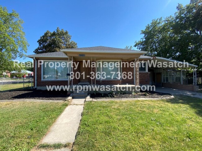 Primary Photo - Come Take a Look at This Beautiful 4 Bedro...