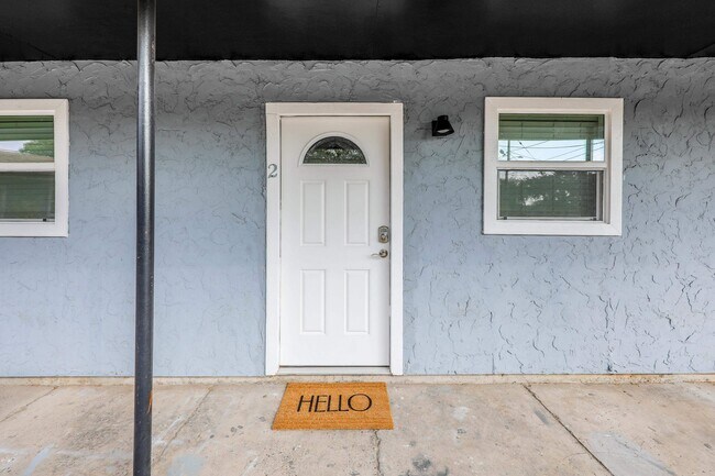 Building Photo - 1920 Madison St