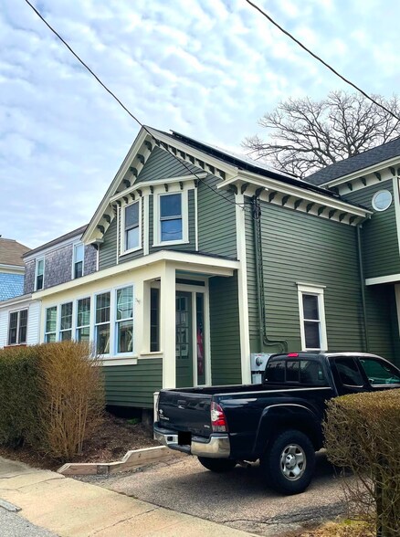 Driveway - 9 Tyler St