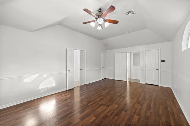 Building Photo - 2217 Trickling Creek Dr