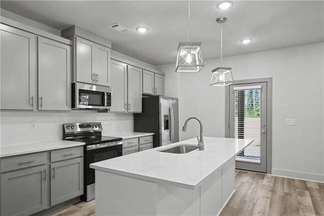 Building Photo - 4225 Fern River Trl