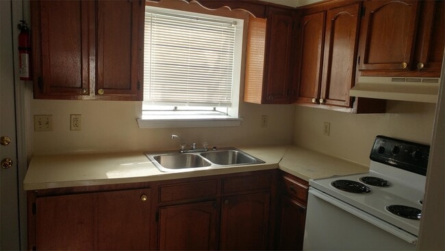 Building Photo - 113 Oak Ridge Ave