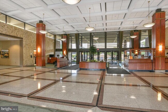 Building Photo - 5505 Seminary Rd