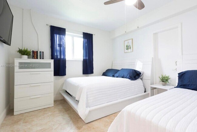 Building Photo - 5261 SW 88th Terrace