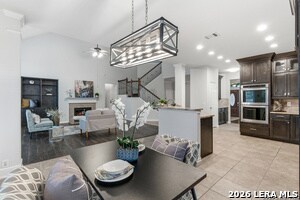 Building Photo - 922 Desert Bluff