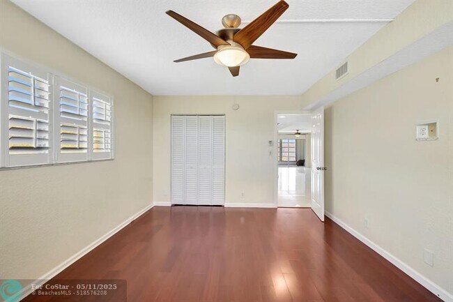 Building Photo - 1805 Eleuthera Point