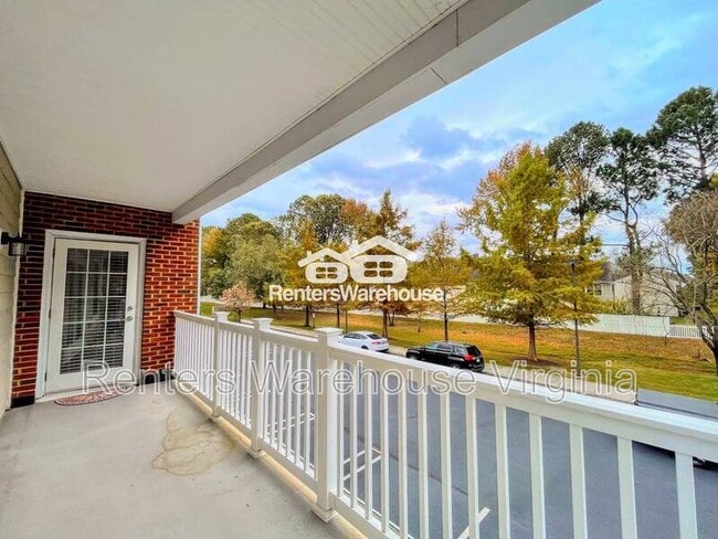 Building Photo - 500 Judah Way