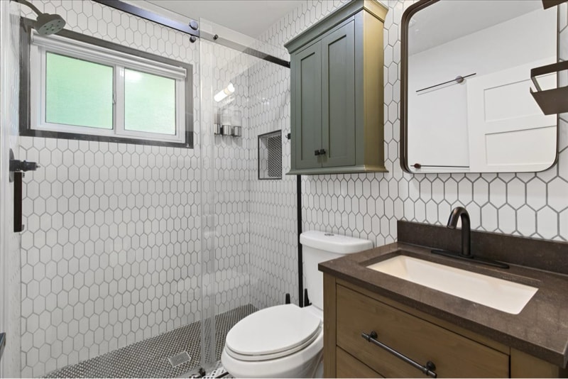 Building Photo - 100 Biscayne Dr NW