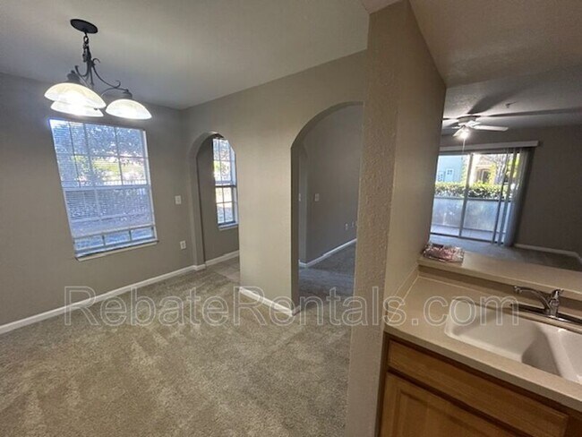 Building Photo - 10075 Gate Pkwy N