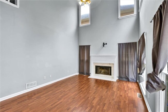 Building Photo - 514 Rams Ct
