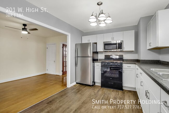 Building Photo - 201 W High St