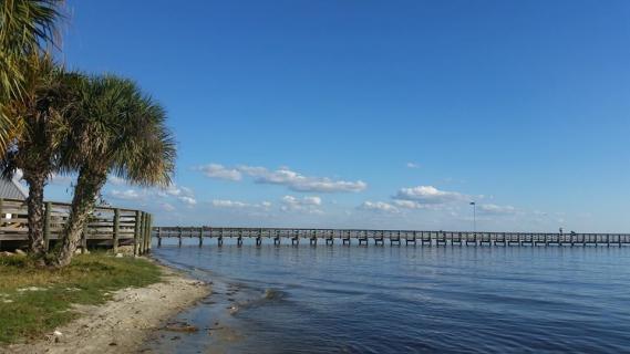 Building Photo - "Elegant 3-Bed Waterfront Home"