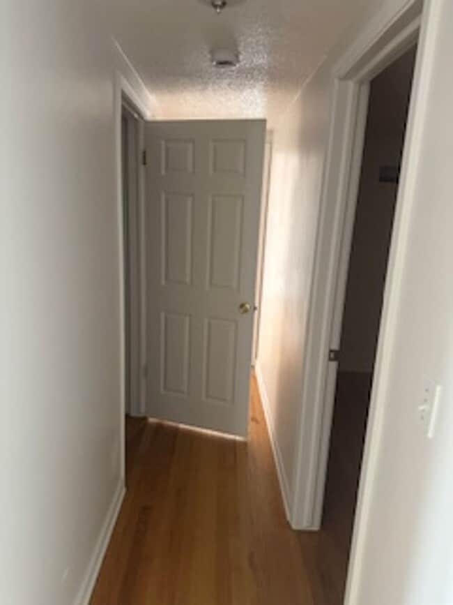 Building Photo - Welcome Home! Beautiful 4 Bedroom 2 Bath Home in Kansas City, MO