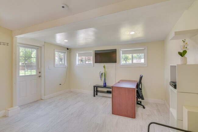 Building Photo - 16205 NW 39th Ct