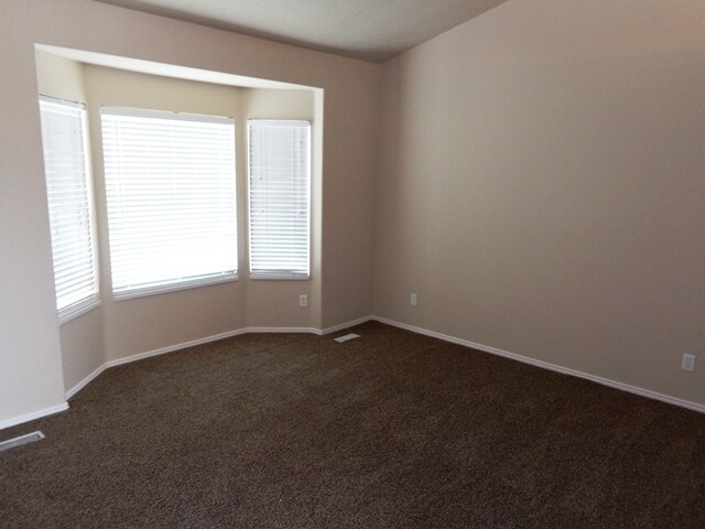 Building Photo - 6423 S High Bluff Dr