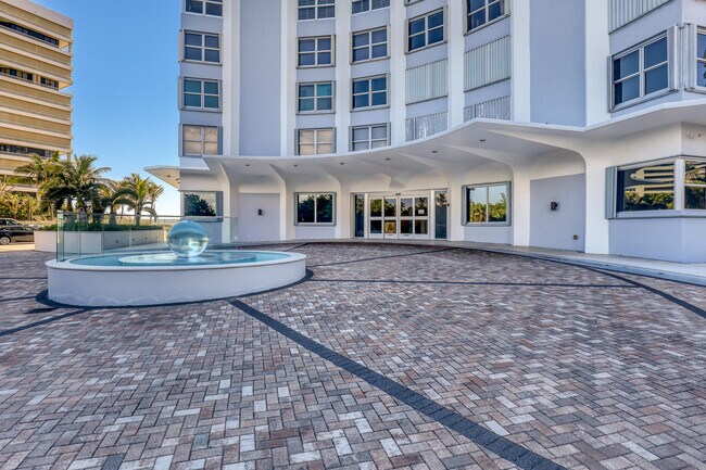 Building Photo - 5200 N Ocean Dr