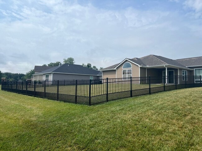 Building Photo - Charming 3BR House in Roanoke
