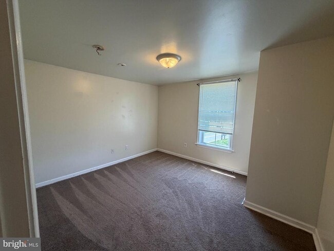 Building Photo - 8156 Rocky Ridge Rd