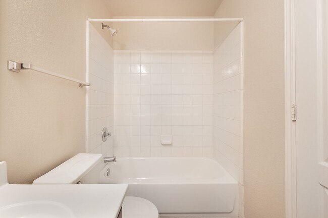 Building Photo - Highland Farms~Single Story 3 Bedroom with Study on Corner Lot