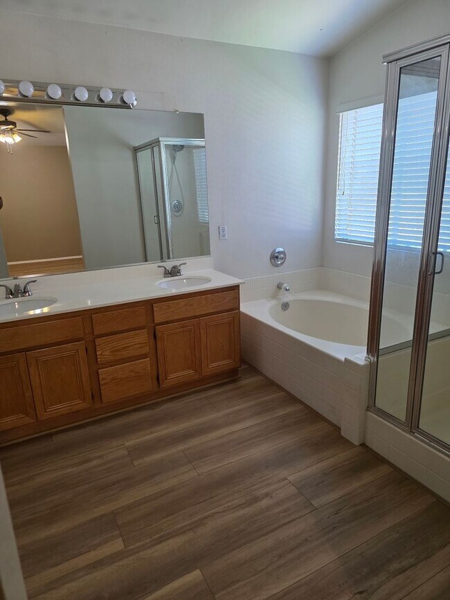 Building Photo - South Temecula - 4 Bedroom Home in Paloma ...