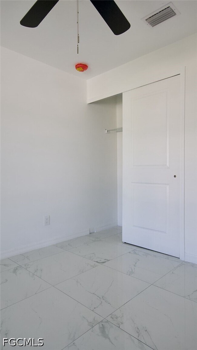 Building Photo - 3428 Jeffcott St