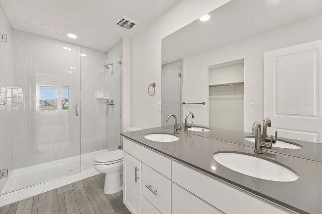Building Photo - Beautiful New Build 3 Bed, 3 Bath Home in ...