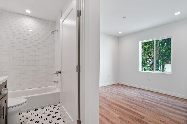 Building Photo - 5185 20th St