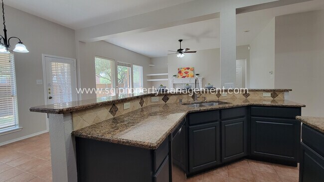 Building Photo - 1403 Lighthouse Ln