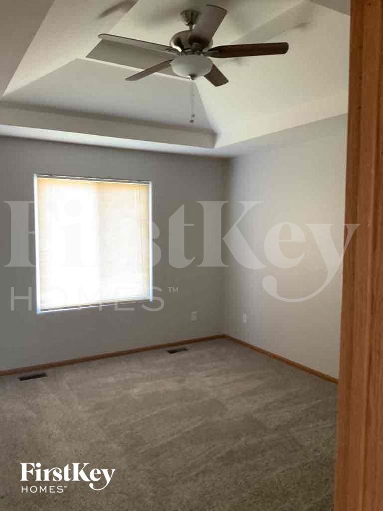 Building Photo - 11425 N Farley Ave