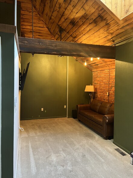 Building Photo - 51 W Blenkner St