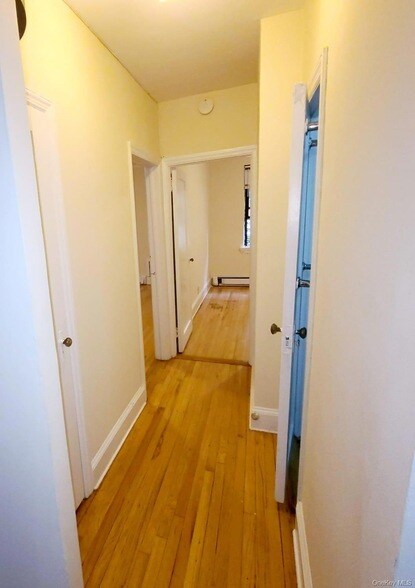 Building Photo - 72-38 Yellowstone Blvd